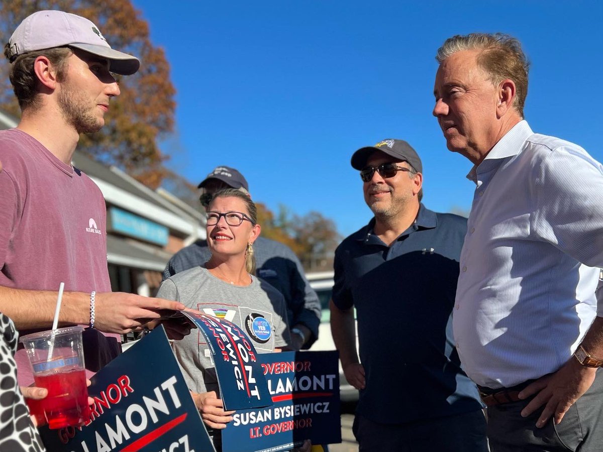 Amazing afternoon with <a href="/GovNedLamont/">Governor Ned Lamont</a> <a href="/Steinberg06880/">Jonathan Steinberg</a> and <a href="/dominiqueforct/">Dominique Johnson</a> and the whole gang at the last leg of our GOTV! #BlueTsunami2022 #VoteDemocrat #BlueWave2022