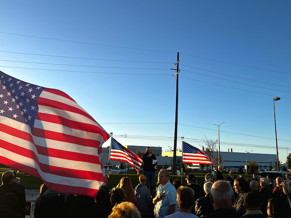 MSmithforMI's tweet photo. Yesterday, I had the opportunity to emcee for Tudor Dixon's rally! It was a pleasure to see so much energy and also get the opportunity to speak with enthusiastic voters. Here comes the red wave! https://t.co/BbqvlFDM3w