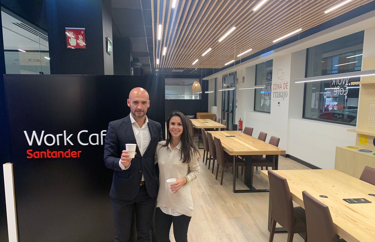 Tenemos Santander Work Café en #Zaragoza. Un espacio muy apetecible para que las #empresas podamos trabajar y organizar reuniones en sus salas privadas.
Gracias <a href="/rmarcosr1/">Ruben Marcos</a> y Javier Gallardo por la invitación.
¡Éxito asegurado!