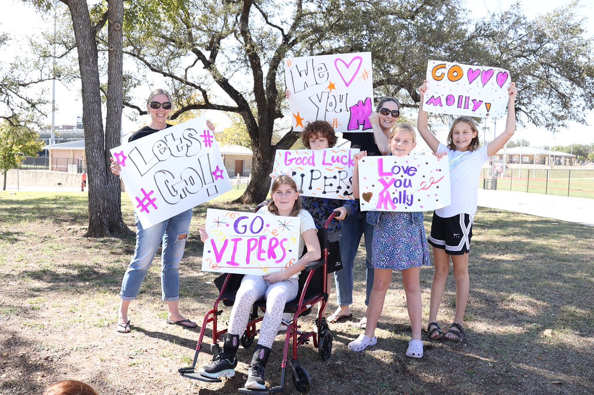 LeanderISD's tweet image. The @VistaRidgeHS Band and @VHSBand are headed down to San Antonio today to compete in the 2022 UIL State Marching Band Championships! #1LISD