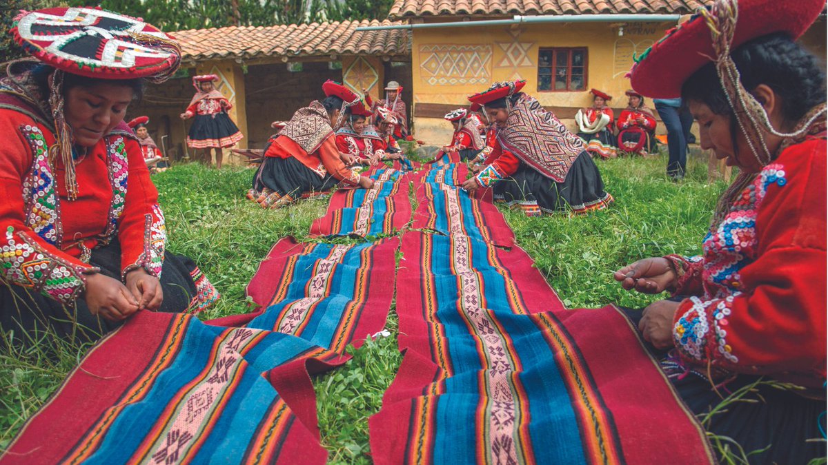 We're in awe of the intricate detail that goes into creating this beautiful cloth. The production process from field to fabric is lengthy - it takes a day just to set up the loom. How many days do you think it takes to produce each 2.5m length of 50cm cloth? #SofasAndStuff