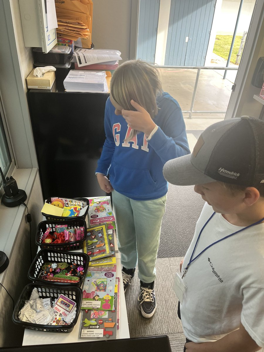 Yermo_Eagles's tweet photo. Every Monday we celebrate our Students of the Week. Teachers nominate them each Friday and we announce them on Monday mornings. They also get to choose little prizes. #avideagles #TheSilverValleyWay #studentoftheweek https://t.co/YmDaH1adWo