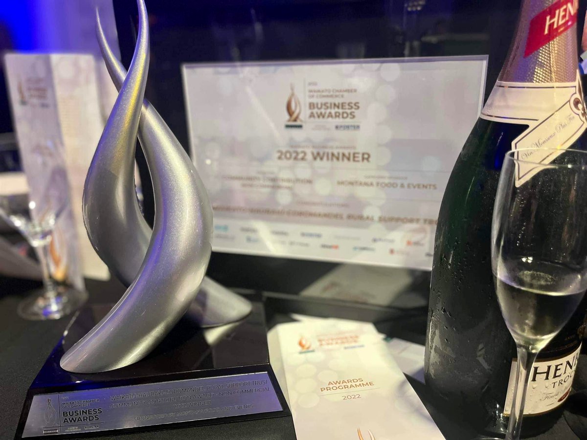 RST_Waikato's tweet photo. Humbled to take out the community contribution award at the recent Waikato business awards . So many great groups doing so much in the Waikato and to be chosen was a great thrill for all our team . Even Neil scrubbed up pretty well😄. https://t.co/bycA11mipV