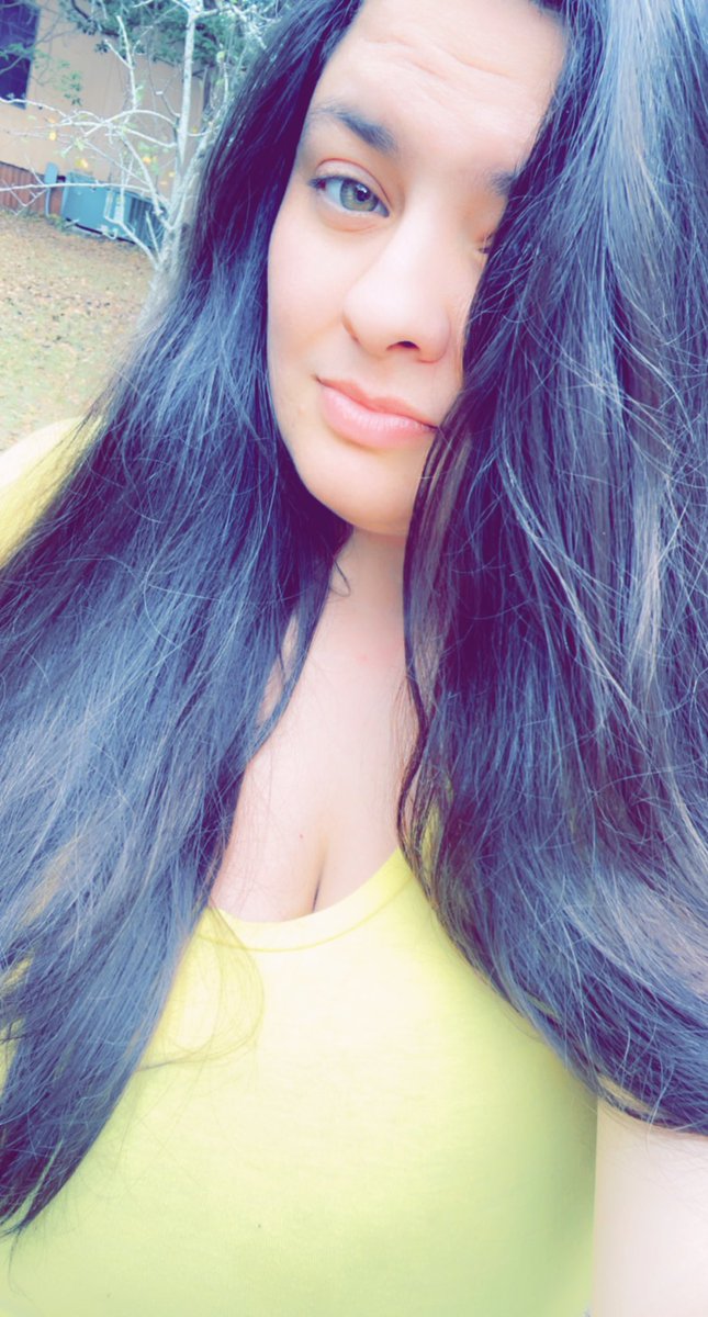ATaleOfTaeBae's tweet photo. Kinda feeling myself today so why not ๐คท๐ปโโ๏ธ๐ #feelingmyself #happyyellow #TaeBae https://t.co/JrpoCPAVkg