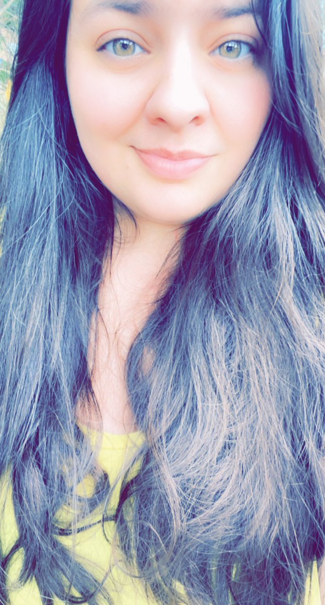 ATaleOfTaeBae's tweet photo. Kinda feeling myself today so why not ๐คท๐ปโโ๏ธ๐ #feelingmyself #happyyellow #TaeBae https://t.co/JrpoCPAVkg