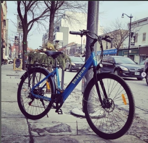 plus_ebike's tweet photo. The Blue Cosmo
#ebikeplus #ottawa #ebikes #magnum #bicycle #electricbicycle #gogreen #ebikelife #cosmo https://t.co/nZyneHdBcs