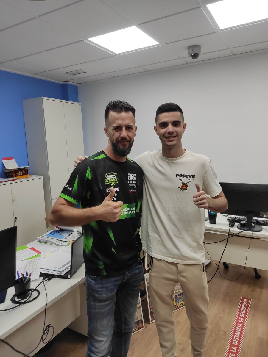 Que emocion el verlos en persona y tocarlos, la pena que no se me pegue nada de esa rapidez ...