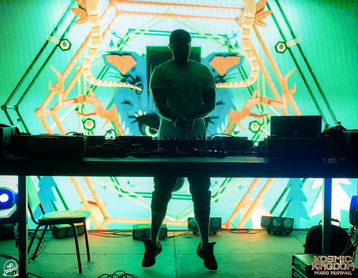 SUBCONshows's tweet photo. Dec 2nd💥
@jantsenmusic is returning to Des Moines!

FUNKTION-ONE SOUND | PLATFORM

Tickets on sale NOW!
🎟️ in bio https://t.co/S3FZFZHEWZ