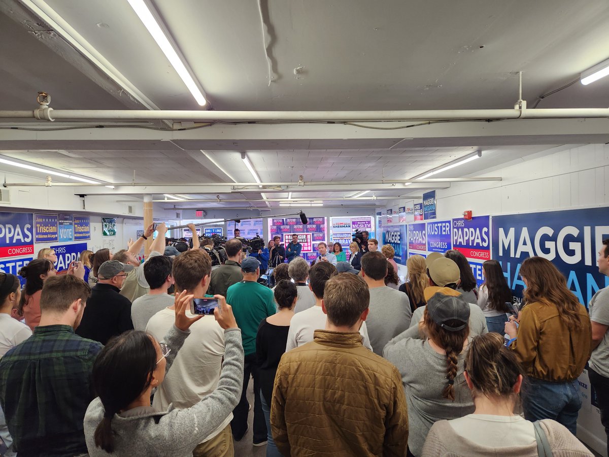 aronlled's tweet photo. Huge canvass launch in Manchester with @Maggie_Hassan @RepChrisPappas @AnnMcLaneKuster and @TomShermanNH!! NH voters are fired up and ready to go!!! https://t.co/WscaIHEVcw