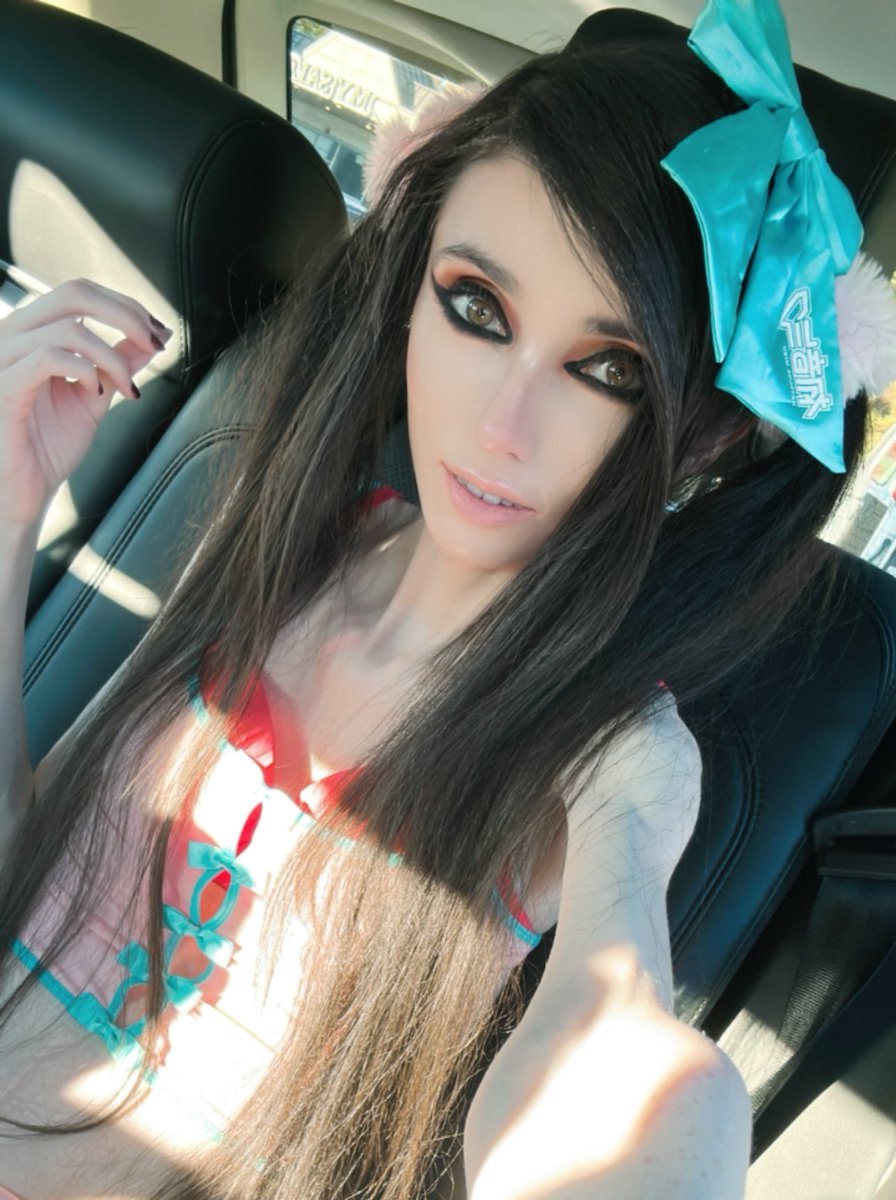 Eugenia Cooney tweet media