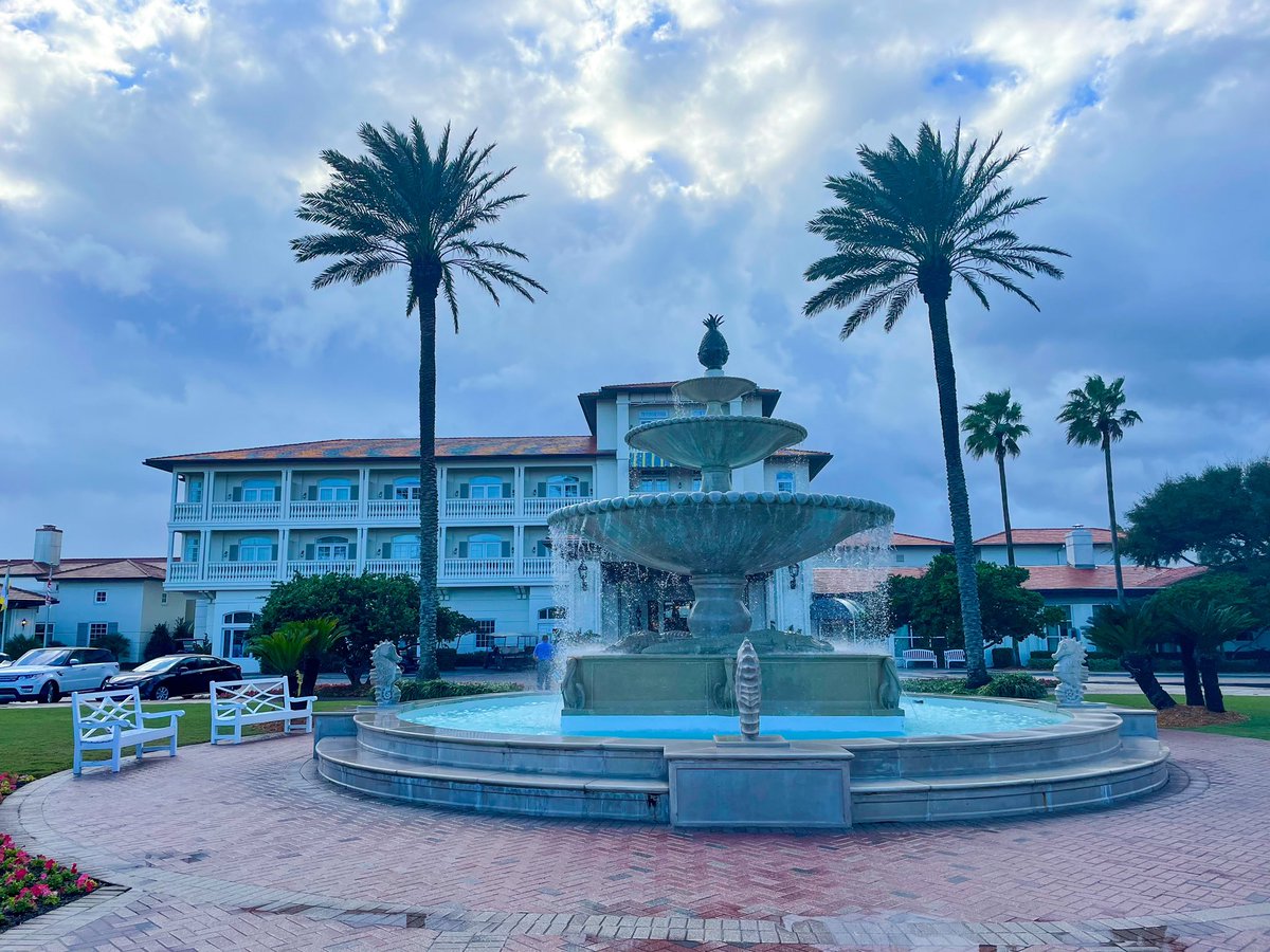 PackImpressions's tweet image. We're so happy to welcome everyone to Ponte Vedra Beach, FL for this year's #DigitalPackagingSummit!

We are just moments away from this year's official welcoming led by @LudwickBrian and @davidpesko. 

#Packaging #PackagingIndustry