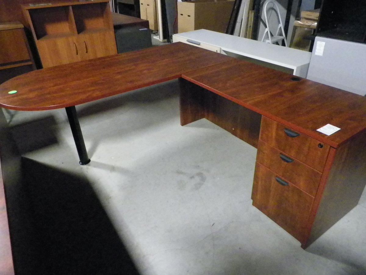 TOPSTEXAS's tweet image. Look what just walked in the door!

10 matching Cherry laminate L shape desks with matching 30"H bookcases!

If you're opening an office on a budget, call us now!

Because these used office desks are set to disappear as fast as they arrived! First come, first served!