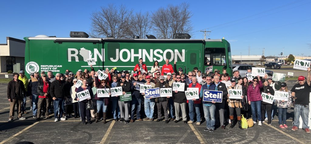 RonJohnsonWI's tweet photo. Good afternoon from Janesville with @NikkiHaley and @BryanSteil on #RonsRoadTour. https://t.co/imdorgnEG1