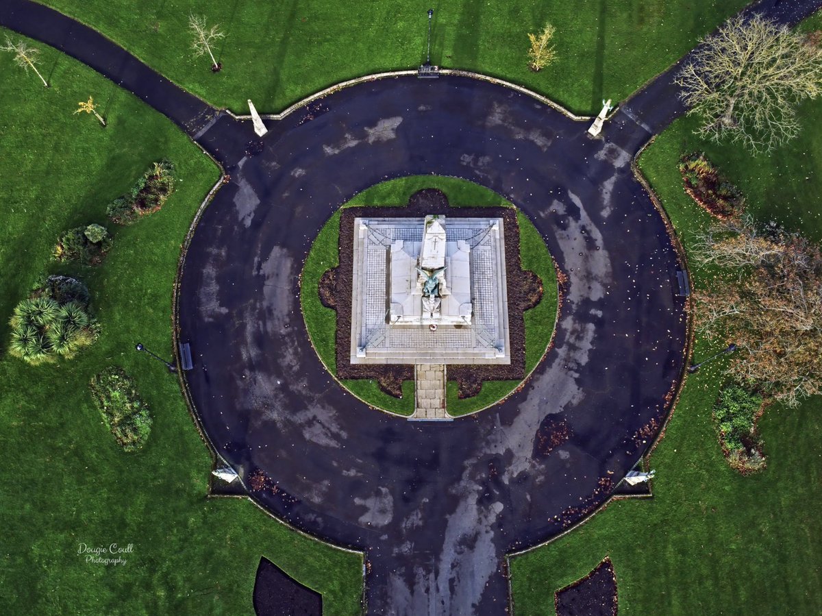 DougieCoullPix's tweet photo. Few drone pix from yesterday.

#greenock #wellpark #inverclyde #drone #dronephotography #djimini2 #inverclyde https://t.co/jNBDBvZWhT