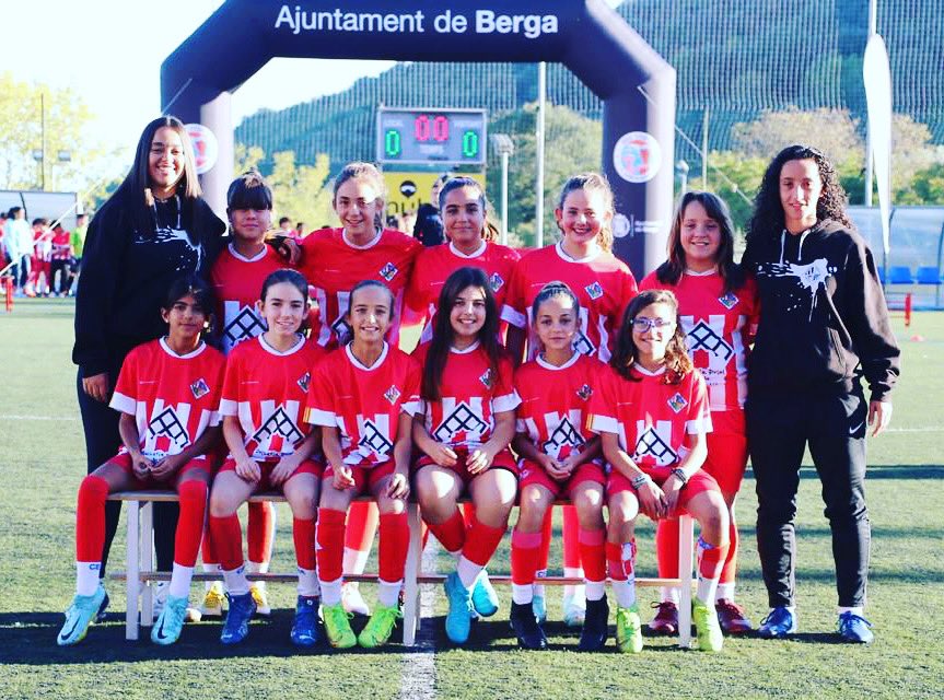 DolceriaP's tweet image. És per nosaltres un orgull patrocinar un any més aquest equip de campiones. #somlesdelBerga #patrocinemsommis #futbolfemeni @ceberga1913