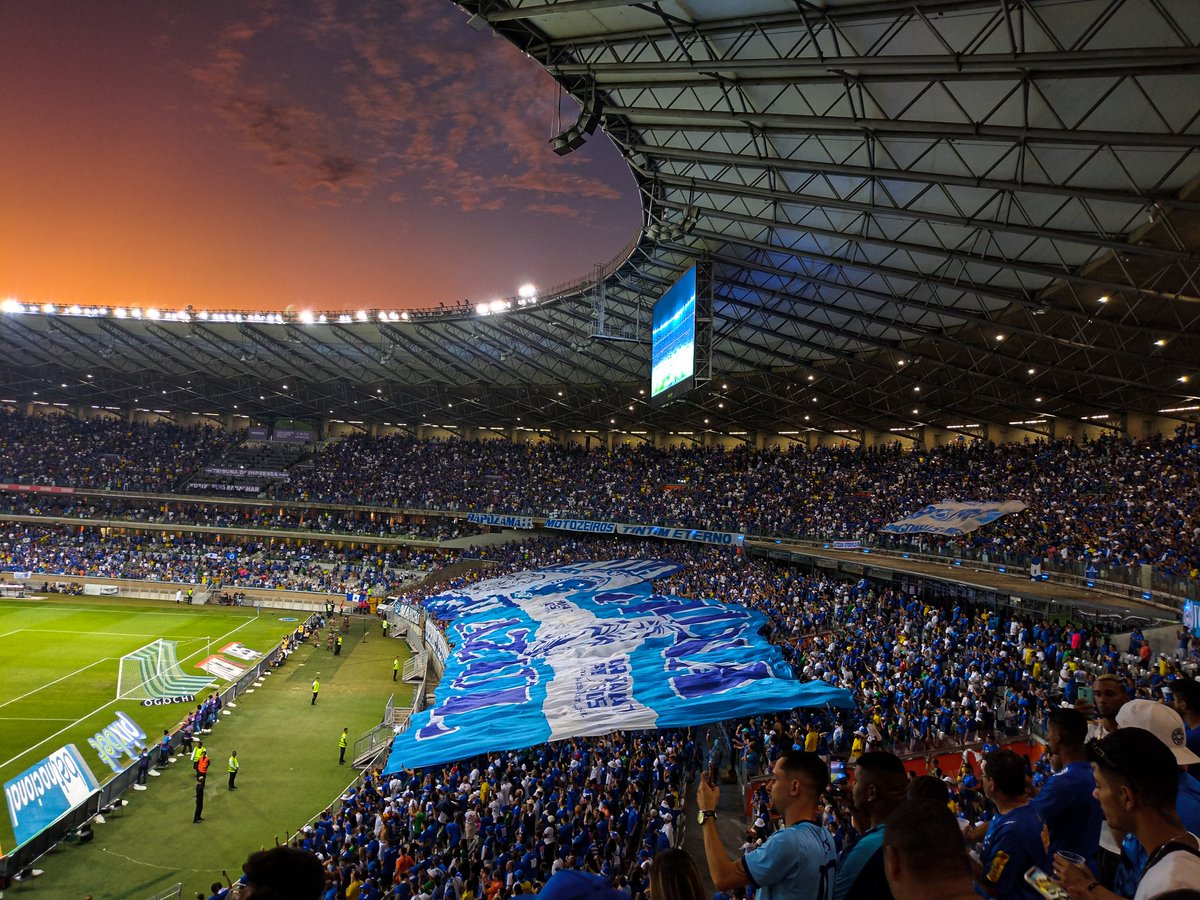 isamdson's tweet photo. É o Cruzeiro 💙🦊 https://t.co/lNjrn1GfUC