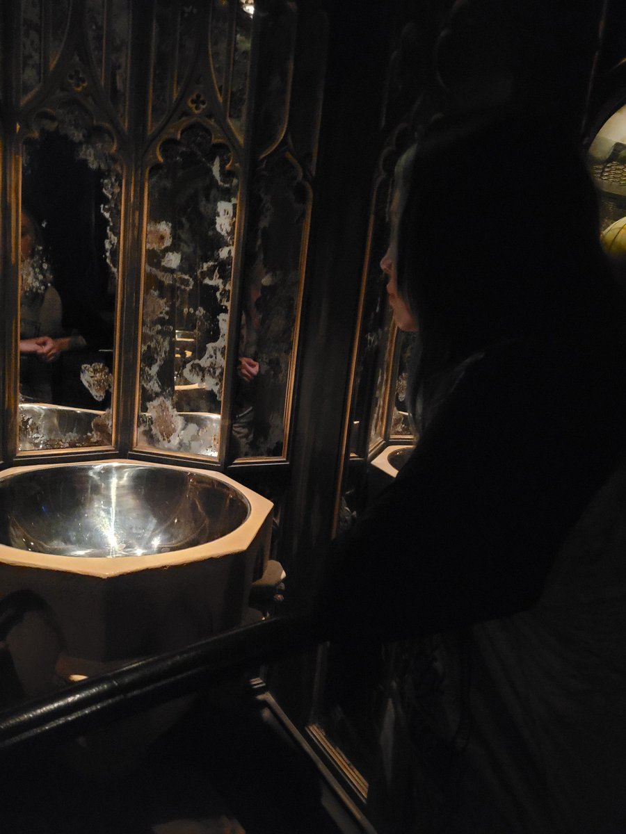 shellsyeahh's tweet image. I wish I could put my memories into a jar to look back on as clearly as the day they happened.