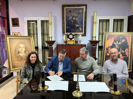 AM_SMMagdalena's tweet photo. #ACTUALIDAD
Firmado el compromiso con @HdadDeJesus de #MairenaDelAlcor 
Nuestros sones acompañarán al divino Nazareno, en la mañana del próximo Viernes Santo D.m. 

#SuenaArahal #MadreDeUnEstilo https://t.co/cgHEQs3ukR