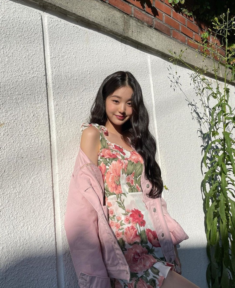 ︎ ︎

           作成   ! ⠀ ⌕    :    ﹙11O8﹚   𝄒 
           morning shoot with peppa 🥼

︎