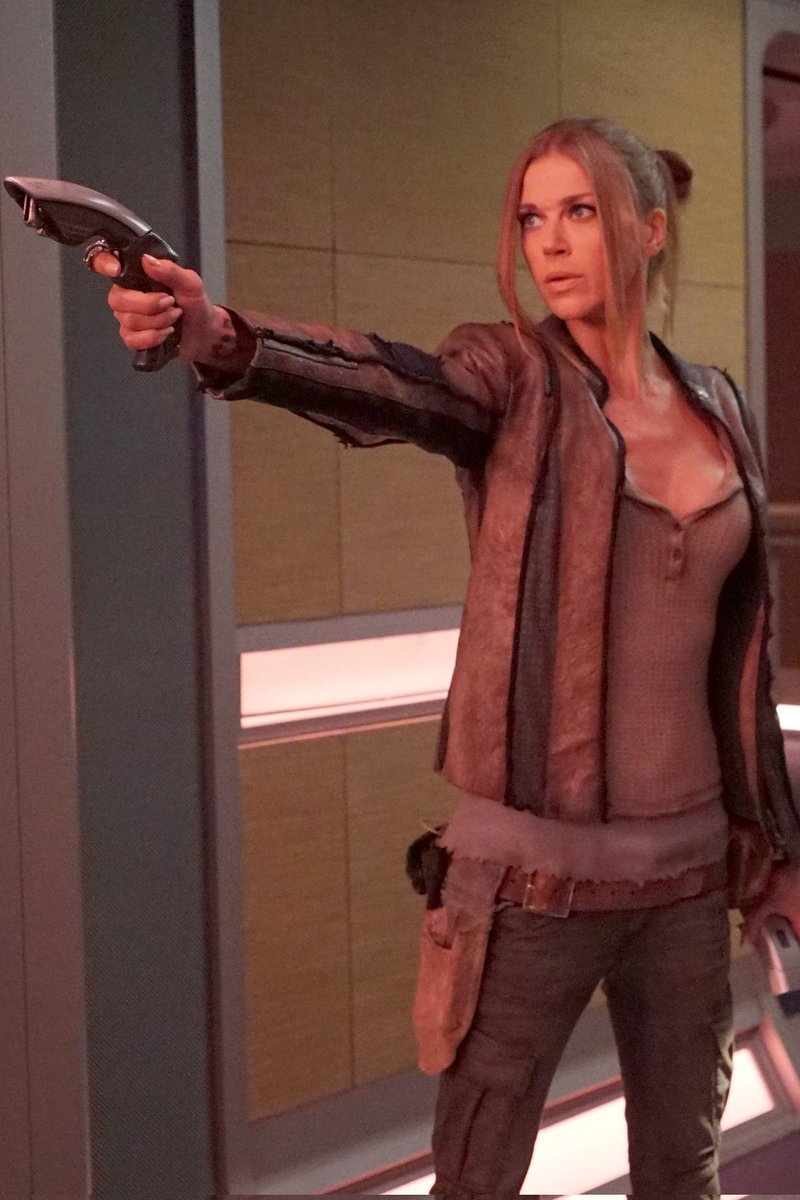 orville_265's tweet photo. Kelly Grayson = Total badass ๐๐ #RenewTheOrville #Fourizon #TheOrvilleNewHorizons #Hulu #DisneyPlus #TheOrvilleSeason4 #TheOrville #SaveTheOrville #WatchTheOrville #Fourville #Scifi #Moreville #SethTrek #Merson #AreYouListeningDisney #Space #ClubOrvillian #WeWantMore https://t.co/FXNJ1LxYFV