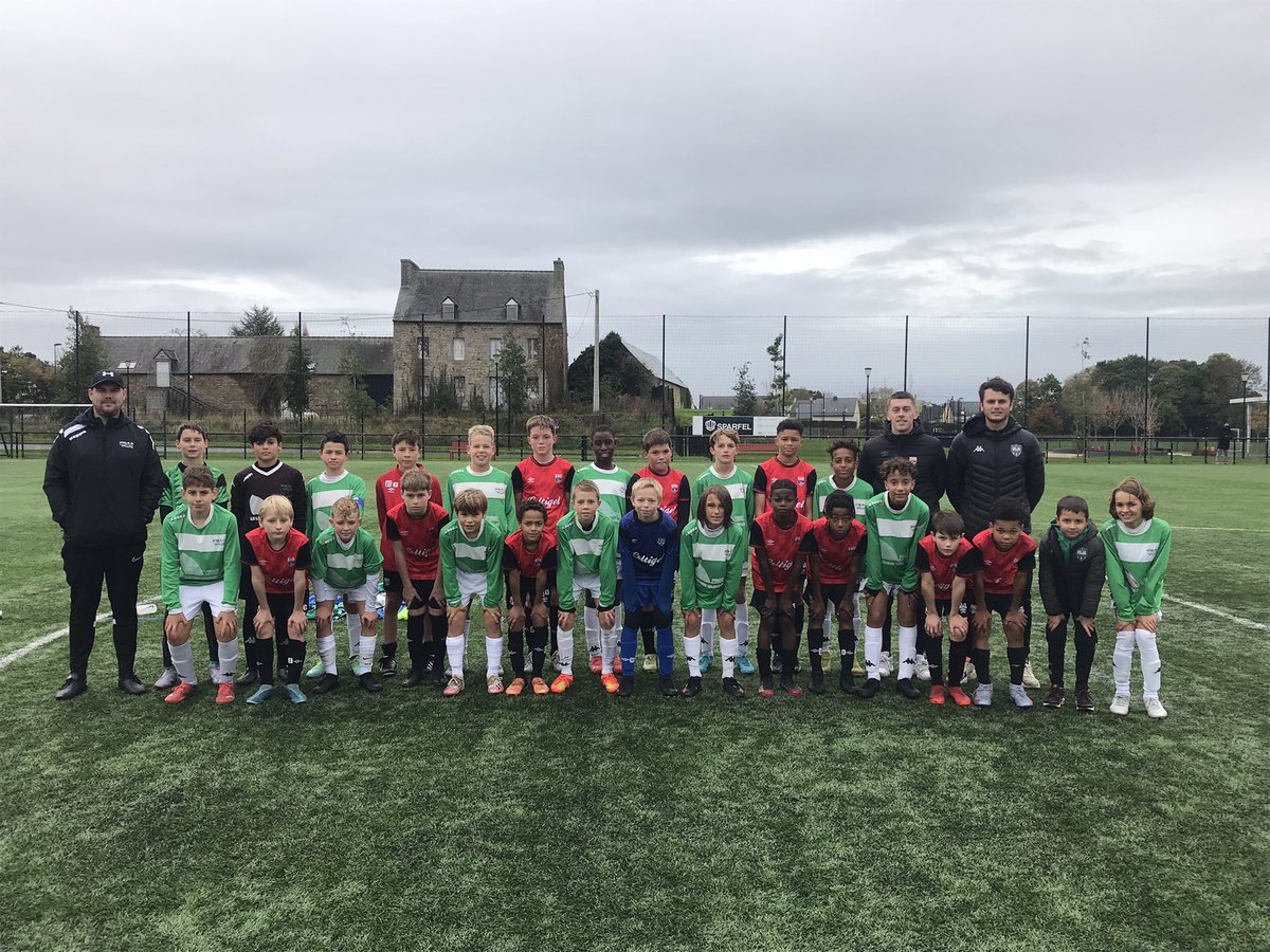 tiismaa44's tweet photo. [U13 Region]

⚔️ Amical vs EA Guingamp (V5-2)
🏟 Visite de l’EAG Akademi
⚽️ Visite de la partie professionnelle
🤝 EAG - OL en D1 Féminines https://t.co/gdD120YhXb