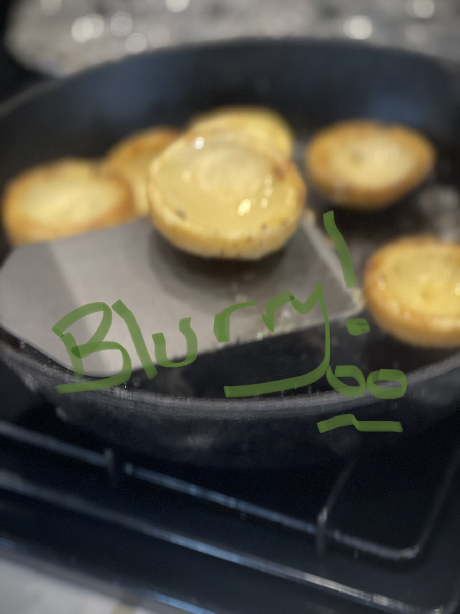 thebikinichef's tweet photo. ARTICHOKE BOTTOMS make the BEST substitute for English Muffins in Eggs Benedict Recipes > https://t.co/S365geWHVQ #eggsbenedict #scrambledeggs #artichoke #artichokebottoms #substitute for #englishmuffins #breakfast #brunch #recipe #bikini #bikinichef #thebikinichef https://t.co/tH7RZGma8R