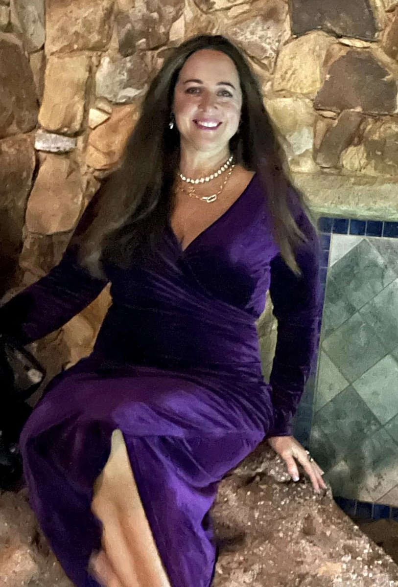 heatfitz's tweet photo. Whenever I wear this dress I get asked where I got it. It fits like a glove and comes in so many colors. A perfect dress for the holiday season. 

https://t.co/Mw7GeDJUPK https://t.co/I5zJ8QJ64E