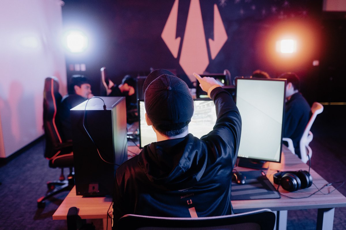 High School Esports League tweet media