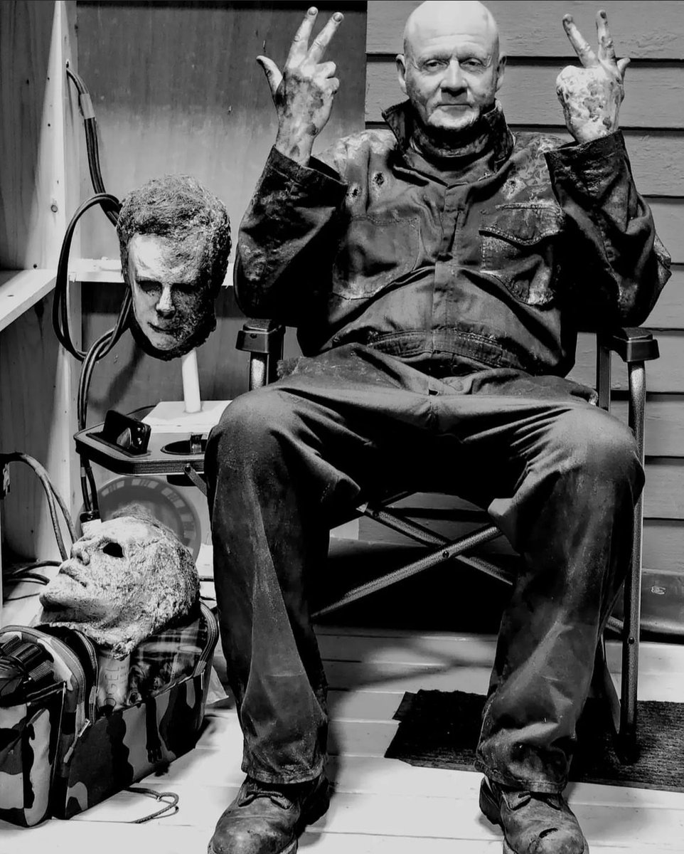 SourceHalloween's tweet photo. The legendary James behind the scenes of #HalloweenEnds https://t.co/lVkuyvPUAq
