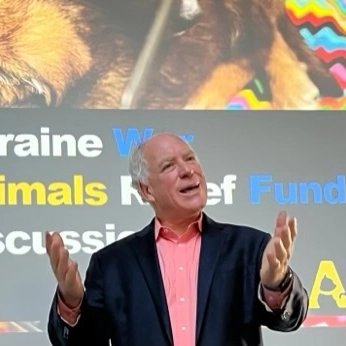 uwarf1's tweet photo. We are grateful for a succesfull UWARF Community Meeting - Graphite Arts Center-Edmonds!

We were able to hold our first discussion event on aiding the animals of Ukraine.

We need you help to help as many animals as possible! Go to https://t.co/M4mlg4mn6o to support us. https://t.co/qQzhBn1v21