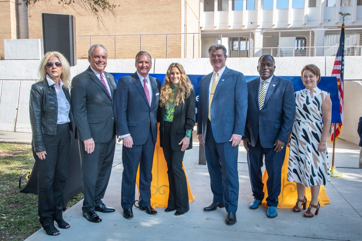 AngeloStatePres's tweet photo. Today we welcomed G. Brint Ryan and family to campus to honor the late Natalie Zan Ryan, #AngeloAlum and former faculty member, at the naming ceremony of the Natalie Zan Ryan Department of English and Modern Languages. Thank you, Ryan Family, for your most generous gift. https://t.co/tfgWkYf8nV