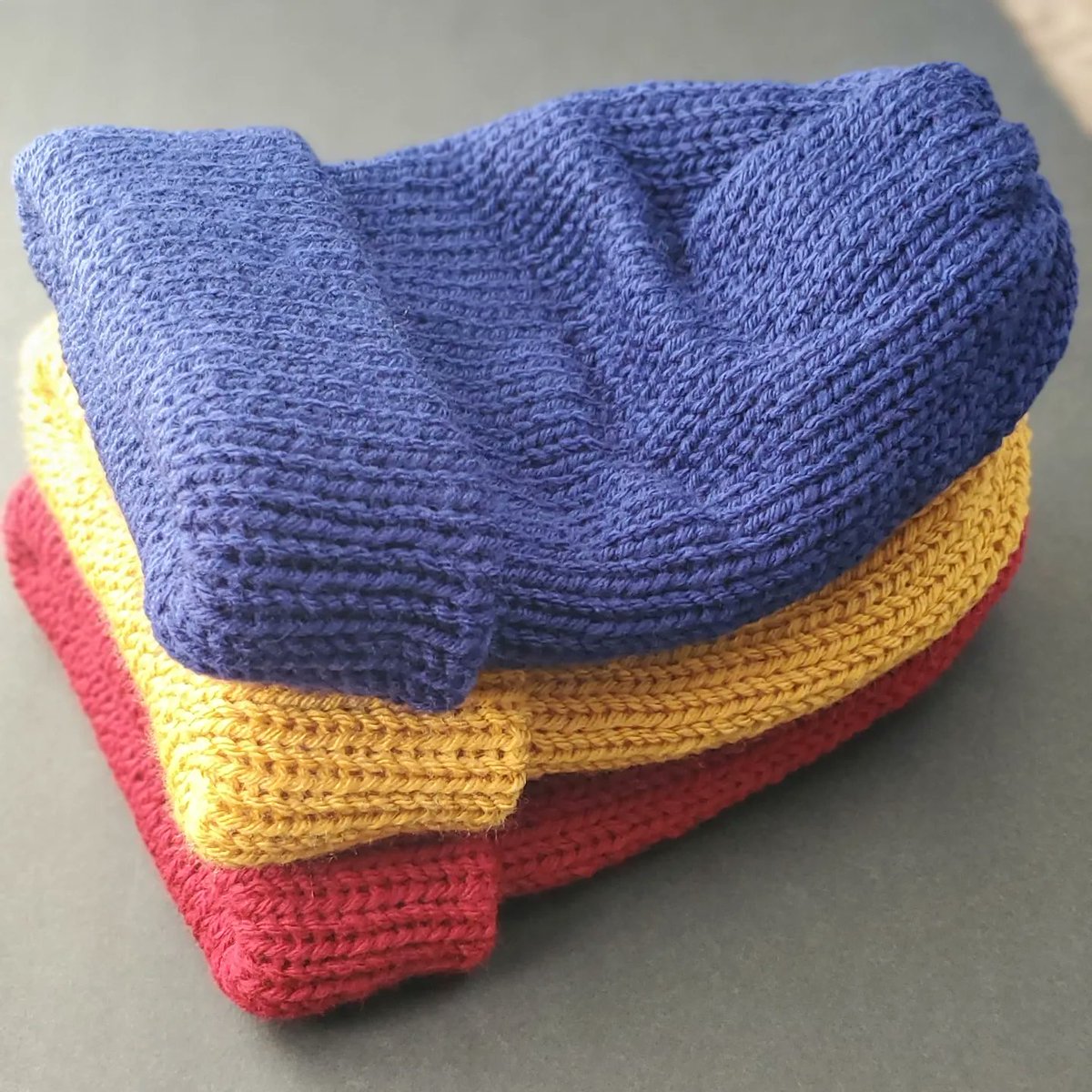 Fromahappyplac3's tweet photo. I enjoy days off the job, and I can watch lifetime movies and knit hat orders! 😍🧶
These beauties will be going to their new owner this week. 
Link in bio to order yours. 
#hatseason 
#hat 
#knithat 
#winteriscoming 
#winterfashion 
#autumn 
#etsyseller
#supportsmallbusiness https://t.co/xkjvnj7fEm