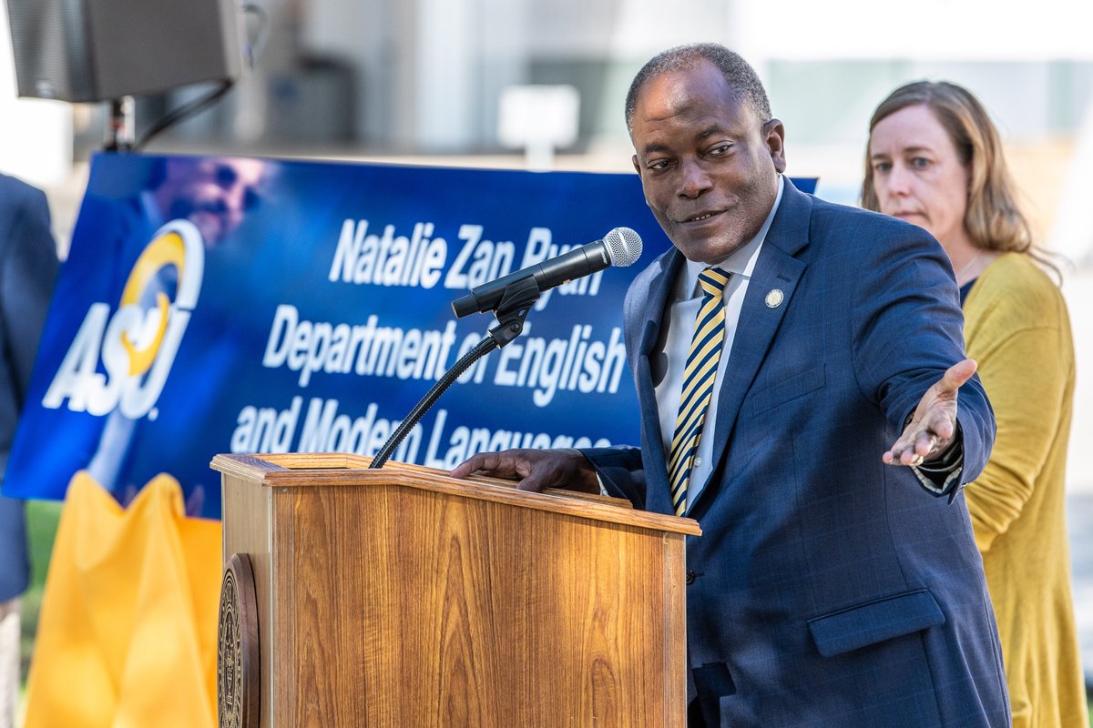 AngeloState's tweet photo. Today we announced the naming of the Natalie Zan Ryan Department of English and Modern Languages. Thanks to a generous $1 million gift from G. Brint Ryan, the department is named in honor of his late sister, an #AngeloAlum and former faculty member. https://t.co/rsrlHQN7IC https://t.co/QbxTnpiQ4N