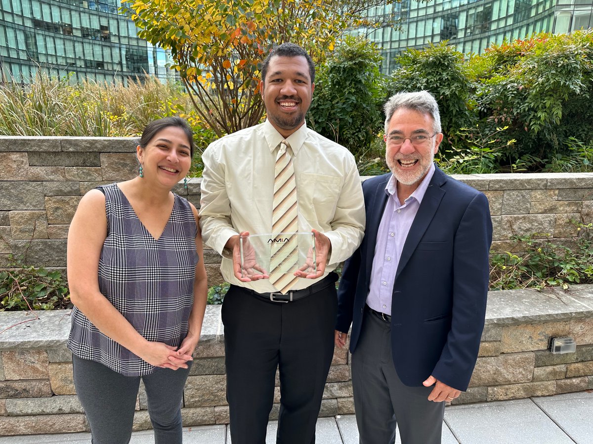 williamhersh's tweet image. Kudos to former @OHSUInformatics Clinical Informatics Fellow Dr. Benjamin Collins who won the @AMIAinformatics Linking Informatics and Education Academic Forum Conference (LIEAF) Best Paper Award at #AMIA2022