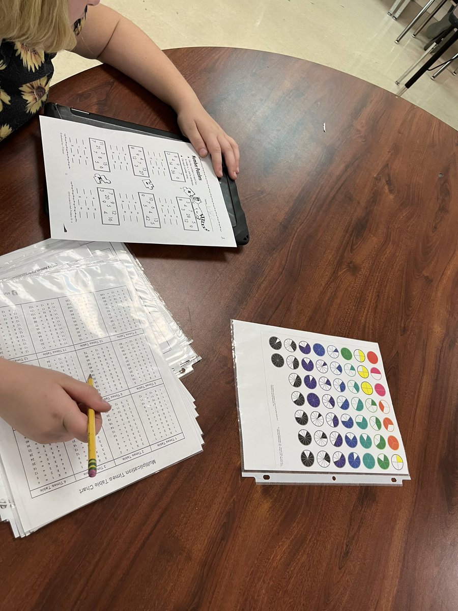LakotaEndeavor's tweet photo. Sometimes WE have to take a minute to solve a problem and @endeavorap had some major help from a very determined 4th grader! #gomath https://t.co/meBGbGKB0s