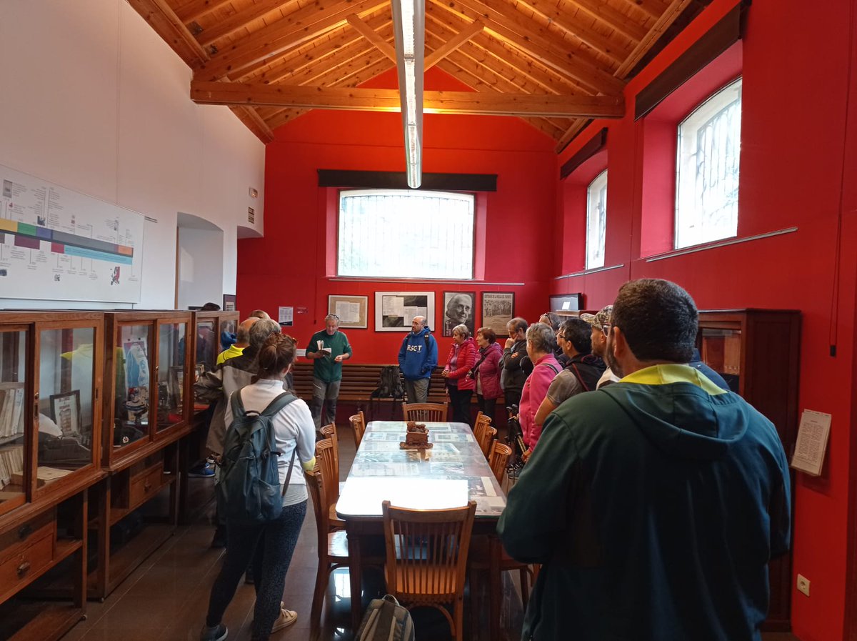 museomineropv's tweet photo. Dolores Ibárruri Martxa (2022-11-06)
#DoloresIbárruri #Pasionaria #MuseoMineríaPaísVasco #Gallarta #AbantoZierbena #Bizkaia #Euskadi #EuskalHerrikoMeatzaritzarenMuseoa #MeatzeKultura #CulturaMinera #Cultura #Kultura #Planes #Rutas #RutasGuiadas #ibilbideak #Planak https://t.co/0IC3q2CyHX