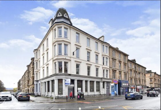 DennistounStyle's tweet image. Check this flat on Duke St for sale complete with turret attic room! Wow! Who wouldn’t love that wee hidey hole?! @TnmntTiles @GUTenements @Studio_FV @ColoursClose @BehindTiles @MurphyNiallGLA @icosseheritage #dennistoun #dukestreet #tenements #tenementsglasgow #tenementheritage