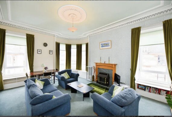 DennistounStyle's tweet image. Check this flat on Duke St for sale complete with turret attic room! Wow! Who wouldn’t love that wee hidey hole?! @TnmntTiles @GUTenements @Studio_FV @ColoursClose @BehindTiles @MurphyNiallGLA @icosseheritage #dennistoun #dukestreet #tenements #tenementsglasgow #tenementheritage