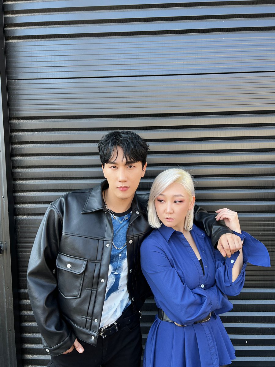 esnathesinger's tweet photo. 울 원조 막내 아들 현석이! 망설임 없어 누나한테 와줘서 고맙고 미안하고 또 고마워. 

#에스나 #eSNa #ARTISTOCKGAME #아티스탁게임 #vromance #이현석 #브로맨스 https://t.co/DxVXtJ13JV