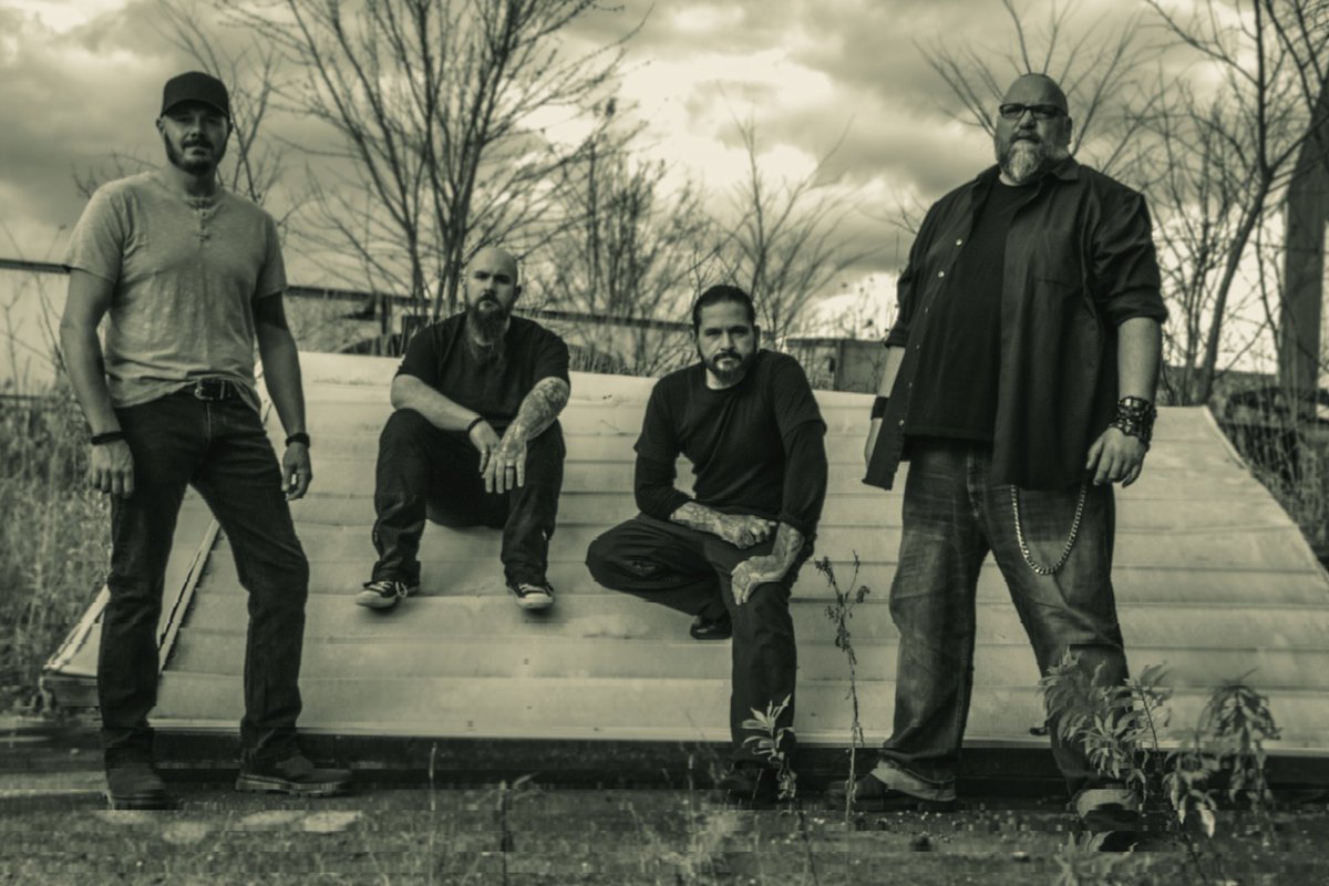 DAYOLDHATE tweet media