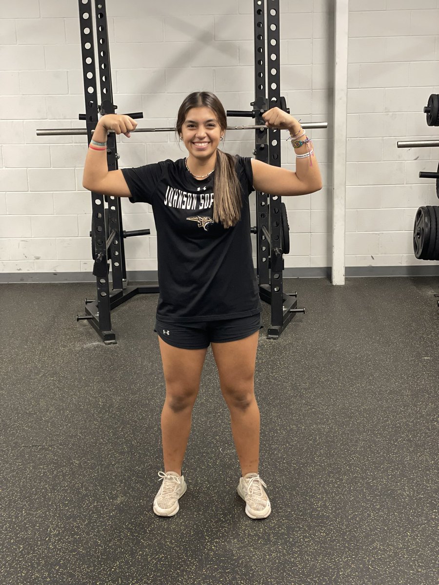🚨More BIG gains🚨 

Upperclassmen said hold my water bottle freshmen and watch this! 🥤

945lbs gained today on bench and squat! 

Mendoza posts 20lbs higher on bench and Amia posts 80lbs more on squat!
<a href="/stevehoffman74/">Steve Hoffman</a> <a href="/MikschBrett/">Brett Miksch</a> <a href="/Coach_Akina/">Ashley Akina</a>