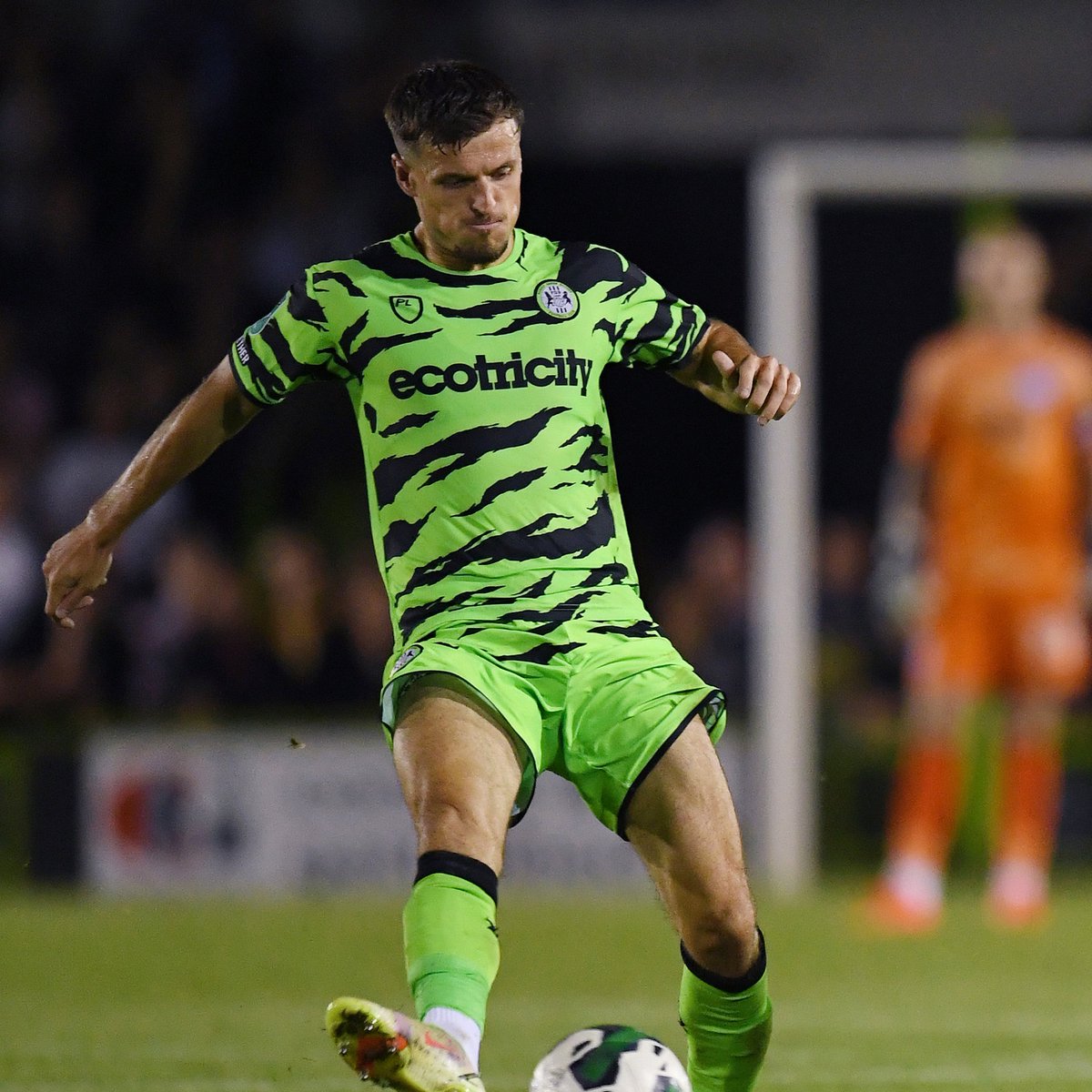 EmiratesFACup's tweet photo. Old stomping ground...

@joshmarchh was @Alvechurch1st's first contracted player in a decade and played a huge part in the club's rise 📈

He'll now face them as a @FGRFC_Official player in the #EmiratesFACup second round proper https://t.co/o8jqDVjzpI