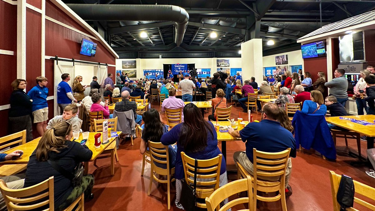 Dustin2008's tweet photo. Incredible crowd at Young’s Jersey Dairy in Yellow Springs tonight as Gov. @MikeDeWine and Lt. Gov. @JonHusted close out this campaign before polls open tomorrow morning on #ElectionDay! #WinningForOH https://t.co/tu0PFdN5Qh