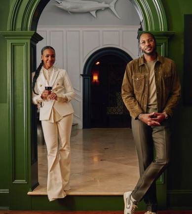 ctrlnarrative's tweet photo. For all those wine drinkers out there...@carmeloanthony's new wine @viin7estate just released their first blend👀 #CTRLtheWineNarrative

link: https://t.co/thEPeq3QmP https://t.co/GMZmeqN2Vf
