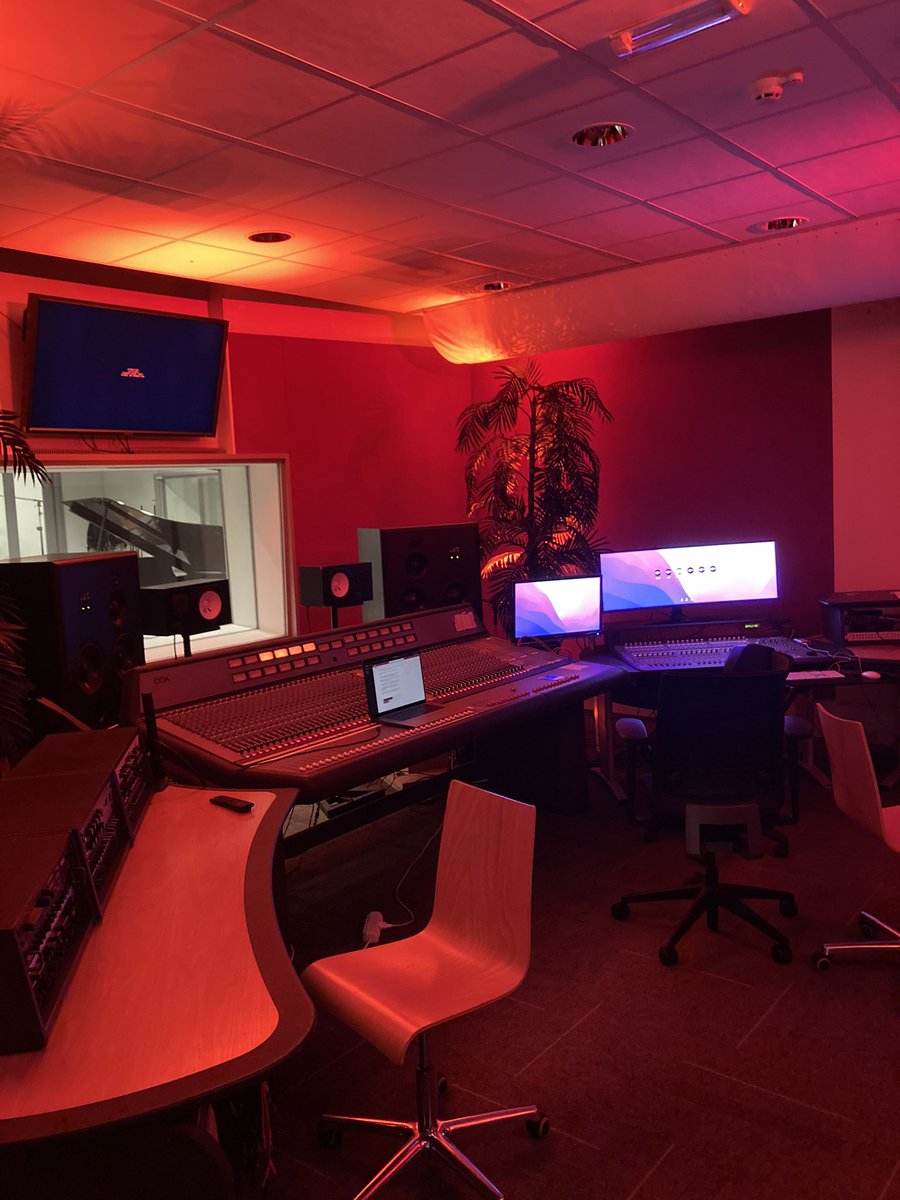 been making some RUDE music in here today