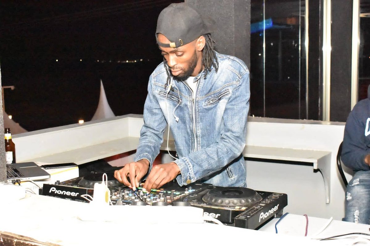 Greatness start when you start believing in yourself......
#djnichparty
<a href="/CharraDeejay/">Deejay Charra</a>