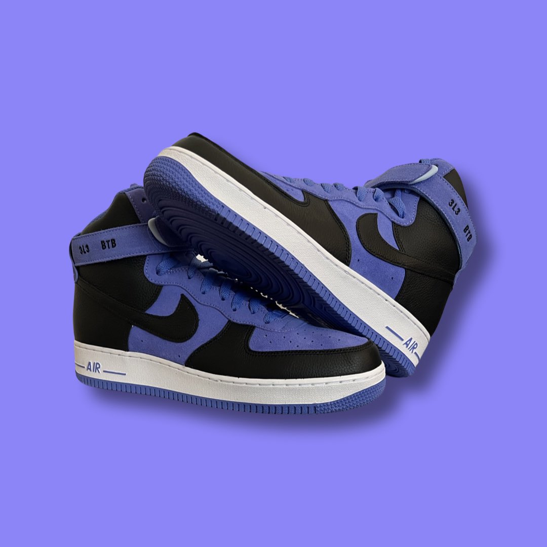 MorningStomp's tweet image. The official @nike #Morningstomp Drippys are in &amp;amp; ready for @ArtBasel in #Miami #3l3herd #BowTieBoy #NFTGear