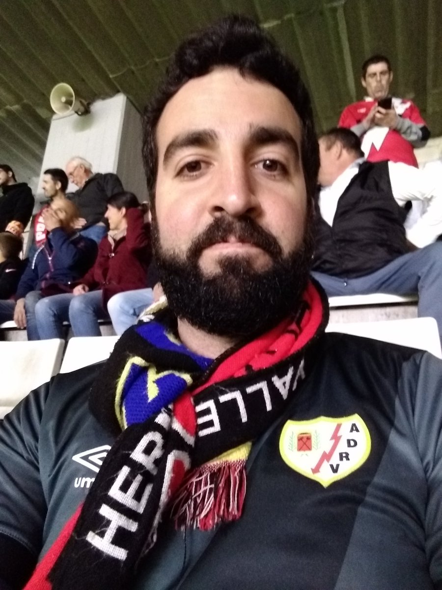 paybolgg's tweet photo. "Pa tanta locura,
no hay explicación,
que somos los ultras,
de la Agrupación"
No me esperen en la casa
#PutoRayismoOBarbarie
#EstoEsVallekasYAquíHayQueMamar #ForzaRayo https://t.co/mliCislLAW