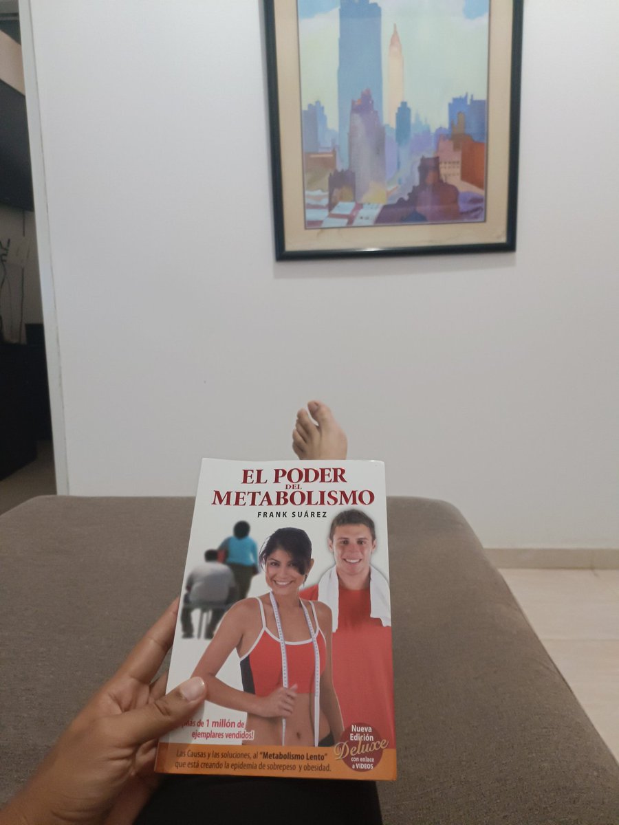 liljosmy's tweet photo. Lectura de hoy @MetabolismoTV @FrankSuarezMeta #elpoderdelmetabolismo https://t.co/M9TMWzZQ8t