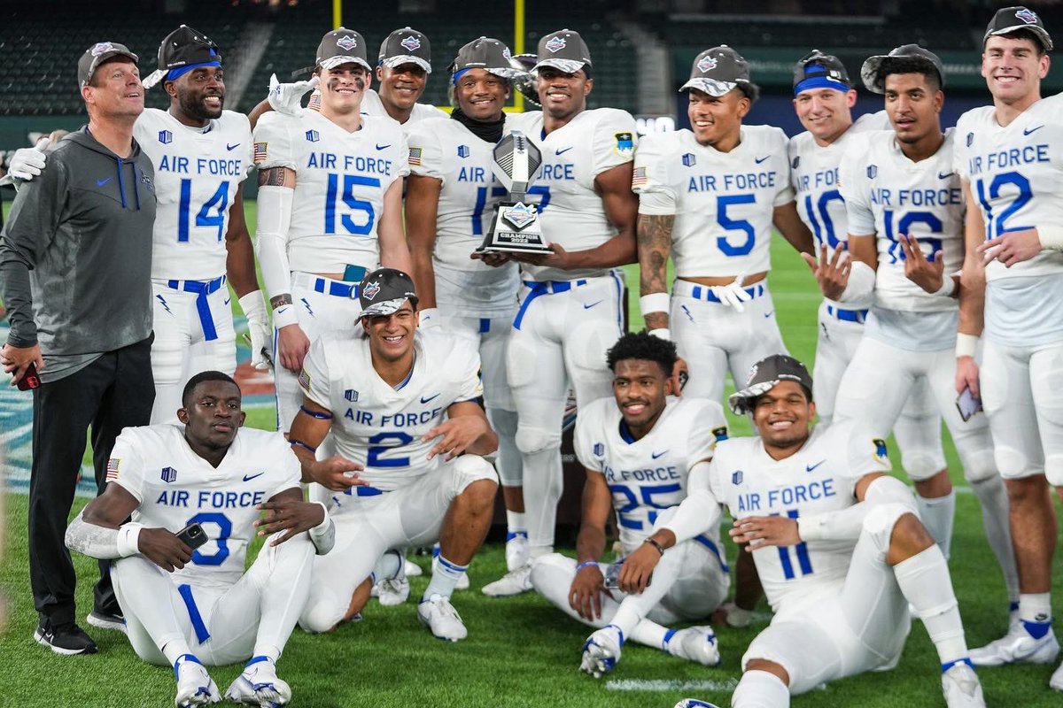 𝗧𝗿𝗼𝗽𝗵𝘆 𝗽𝗶𝗰𝘀 🤩